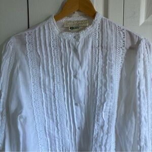 Irish Linen ☘️ Long Sleeve Victorian Style Blouse Size S-M Cream